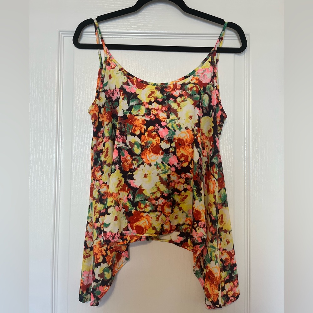 Floral spaghetti strap chiffon tank top with drop sides size medium